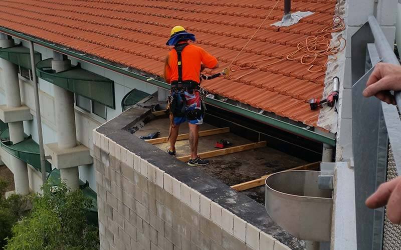 tiled-roof-repair-at-height